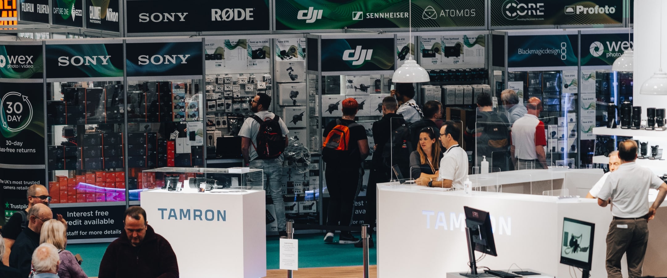 Visualpro Fabricación Stands Card